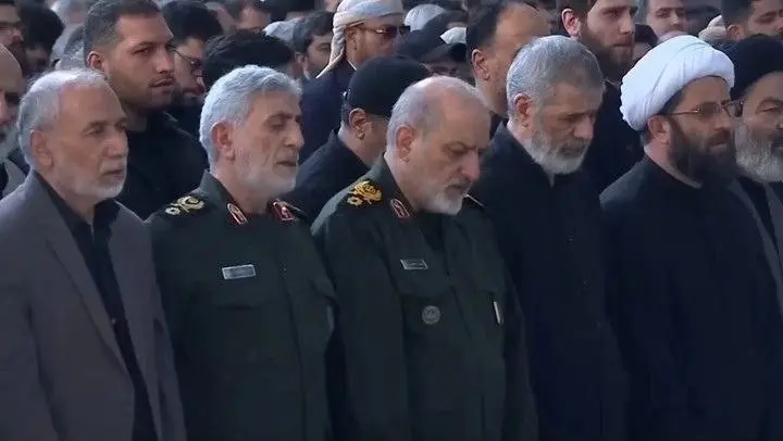 گزارش ایلنا از دومین روز از مراسم وداع با رهبر شهید/ اقامه نماز بر پیکر مطهر شهدا/ حضور فرزندان رهبر شهید در مراسم امروز