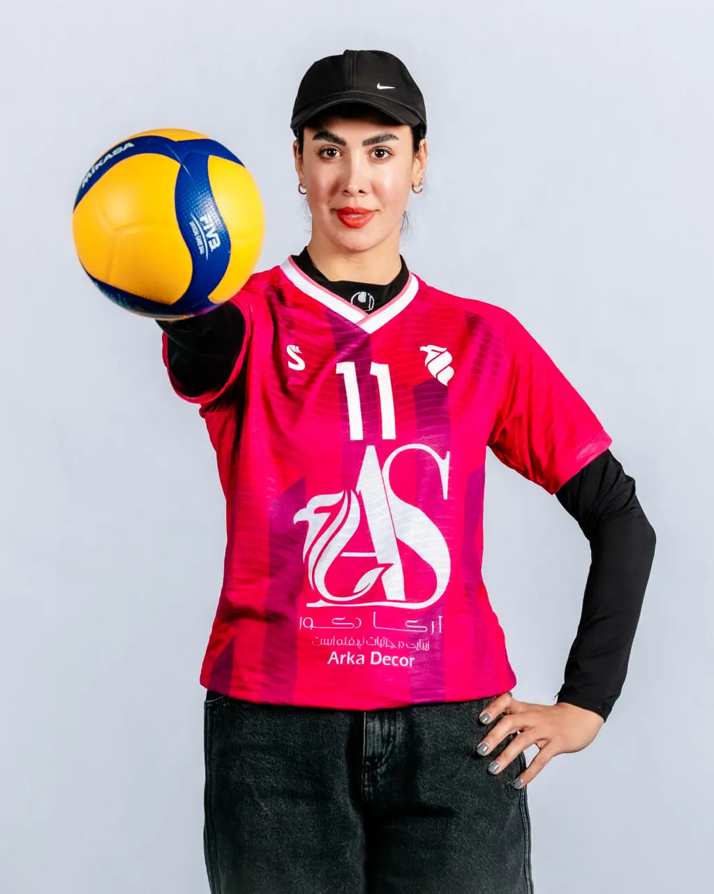 کار جذاب رسانه عقاب‌ها: پیراهن‌های جدید تیم شهر ارکا رونمایی شد