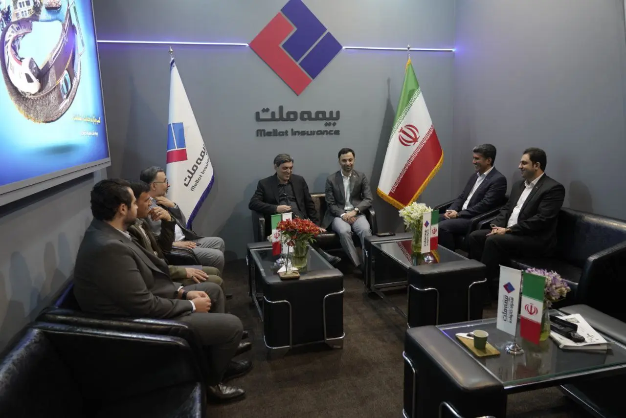 دیدار و گفت‌وگوی محمدرضا فرهادی‌پور با جمعی از نمایندگان شرکت بیمه ملت