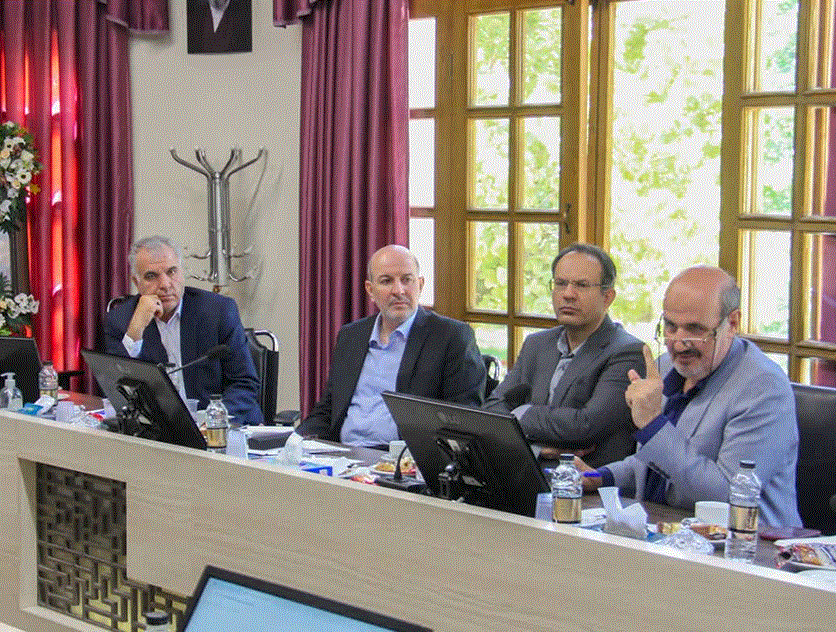 نشست کمیسیون تلفیق شورای شهر اصفهان با مدیرعامل گروه فولاد مبارکه