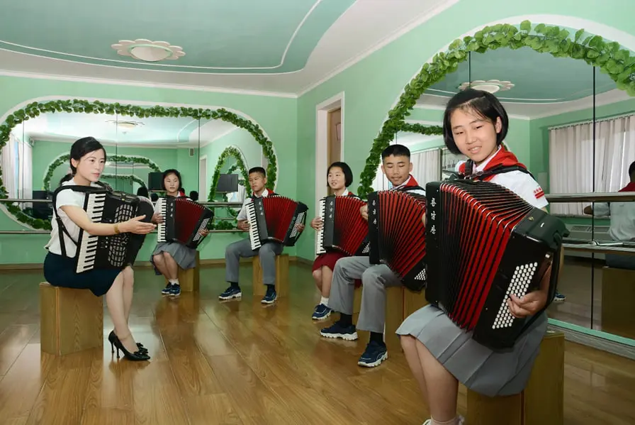 DPRK Leader Shares Moments with Children