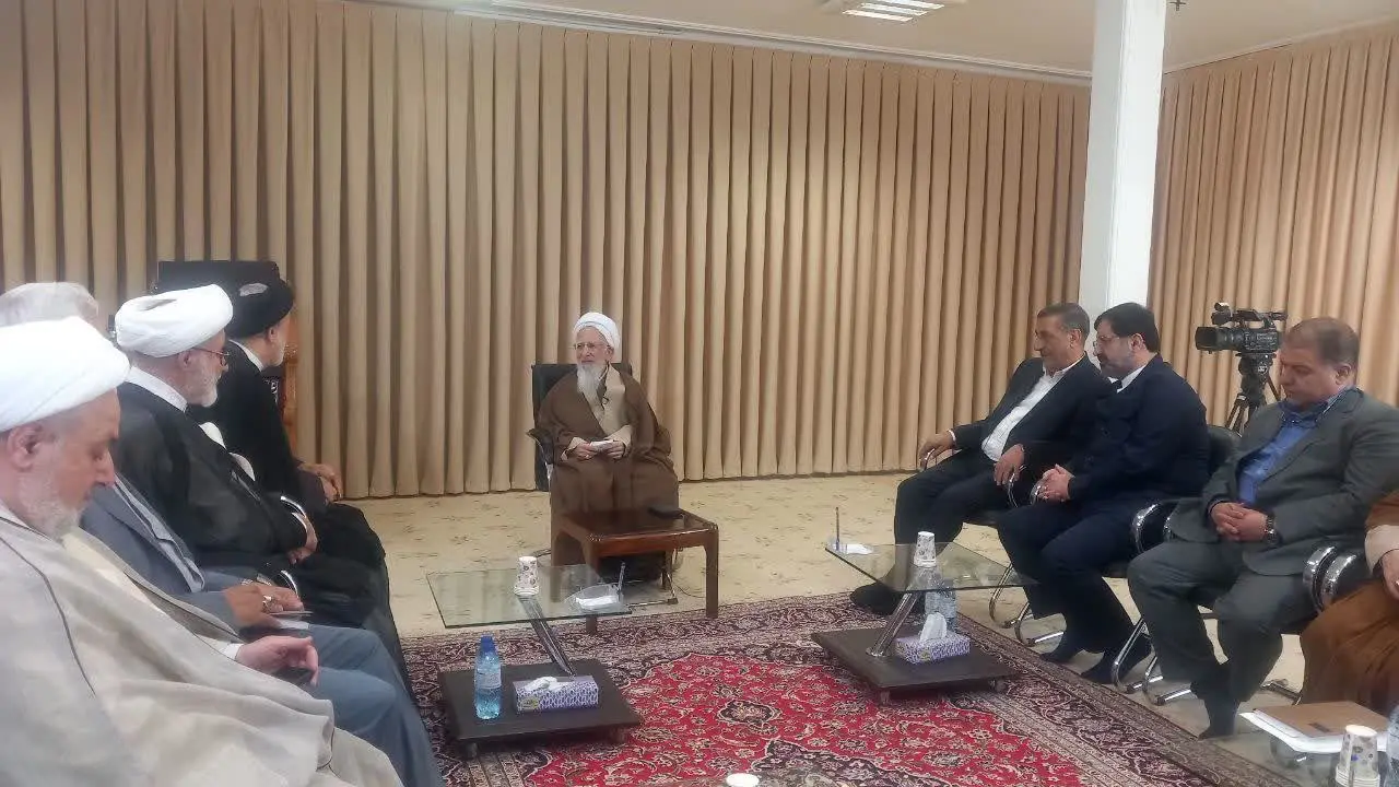 دیدار معاون اجرایی رئیس‌جمهور با مراجع و علما در قم