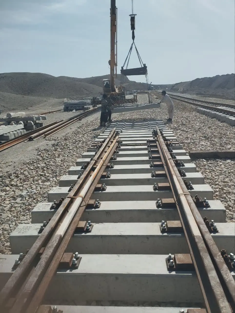 صرفه‌جویی ۵۲ میلیون دلاری با ریل ملی در پروژه چابهار–زاهدان/ رکوردشکنی ریل‌گذاری کشور با تکیه بر تولید داخلی