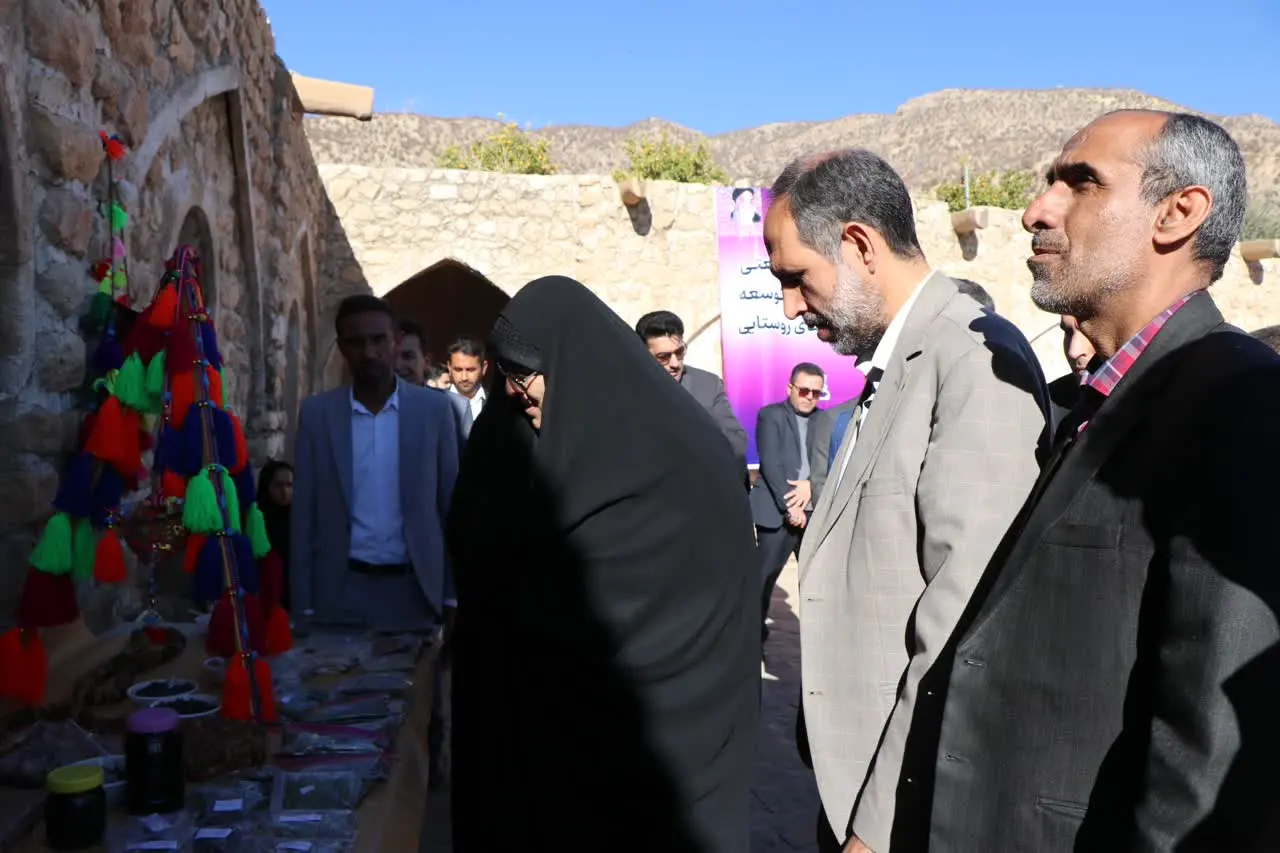  دومین جشنواره شکرنه برداشت زعفران در خوزستان برگزار شد
