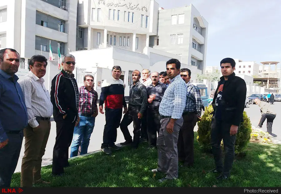 دوندگیهای کارگری رسمی که پنج سال حقوق نگرفته/ آیا گره کورِ «رنگین نخ» بازشدنیست؟