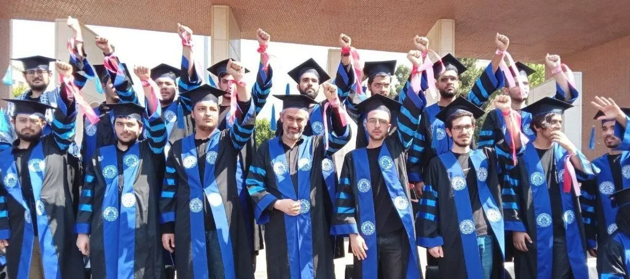 برگزاری مراسم تشییع پیکر رهبر شهید انقلاب در تهران/همه با پرچم‌های سرخ آمدند