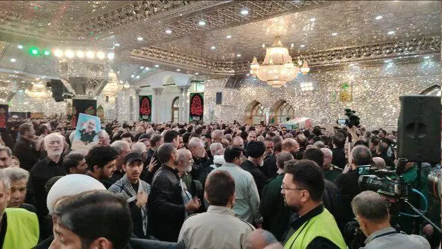 مراسم خاکسپاری شهدای اقتدار ایران + فیلم و عکس