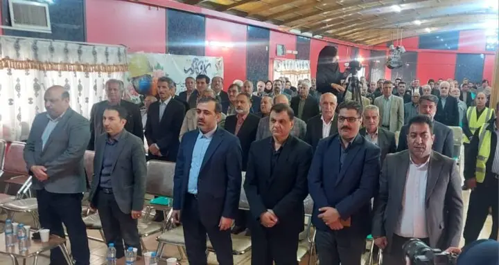 تأکید بر تقویت جایگاه کارگران و پیگیری مطالبات معیشتی/ افتتاح زائرسرای شهید حدادی خانه کارگر در شیراز