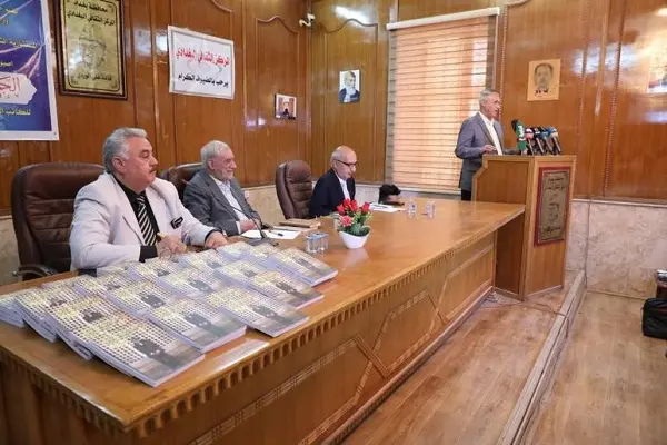 علاقه جواهری به حافظ بیشتر از گوته است/ راه تقریب مذاهب از تقریب ادبی میگذرد