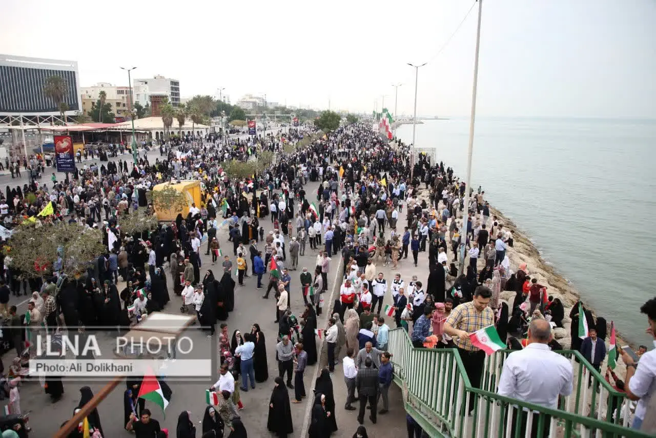 گزارش تصویری از راهپیمایی پرشور 22 بهمن در بندرعباس