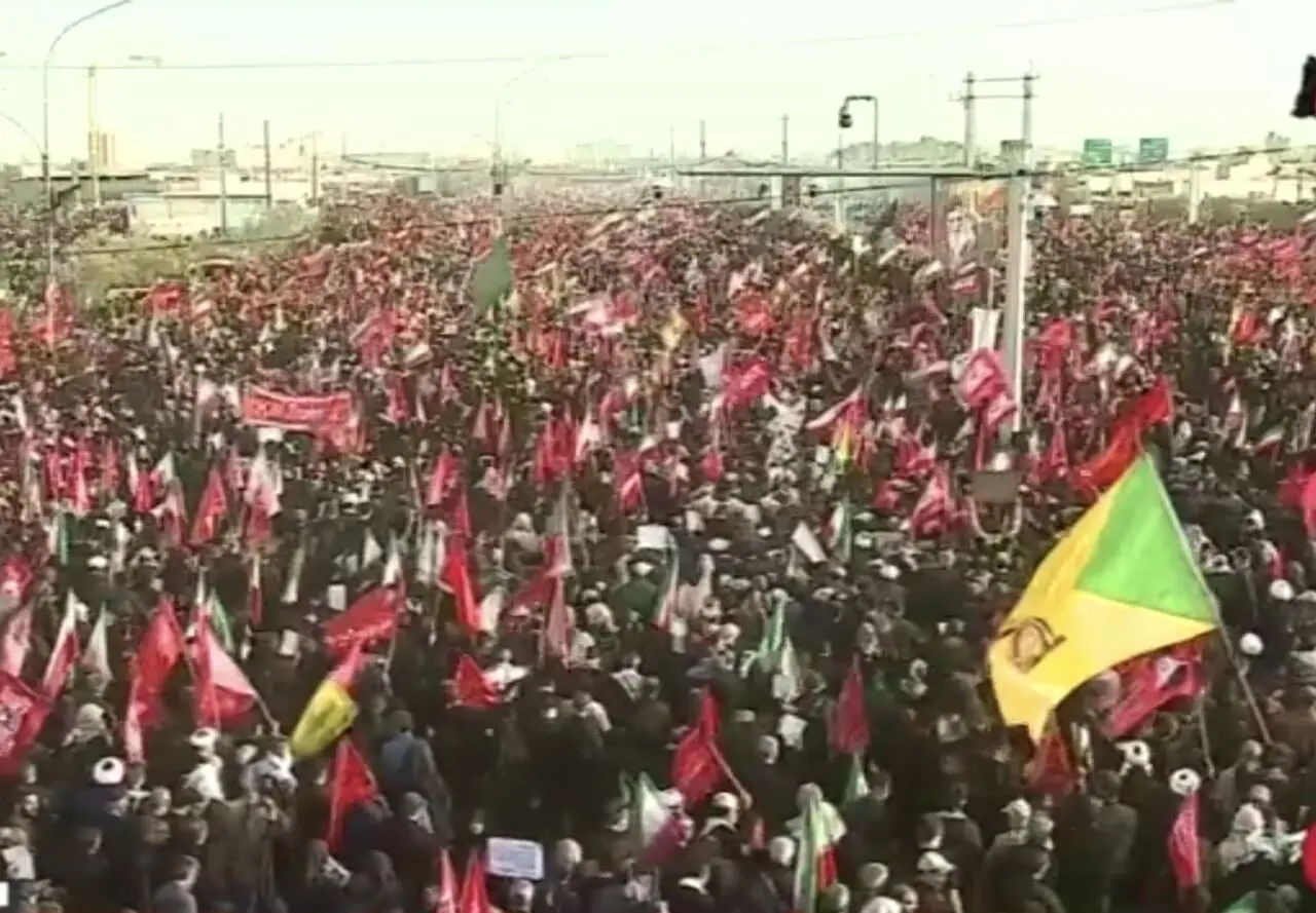 برگزاری مراسم وداع و تشییع پیکر مطهر رهبر شهید انقلاب در مسجد جمکران