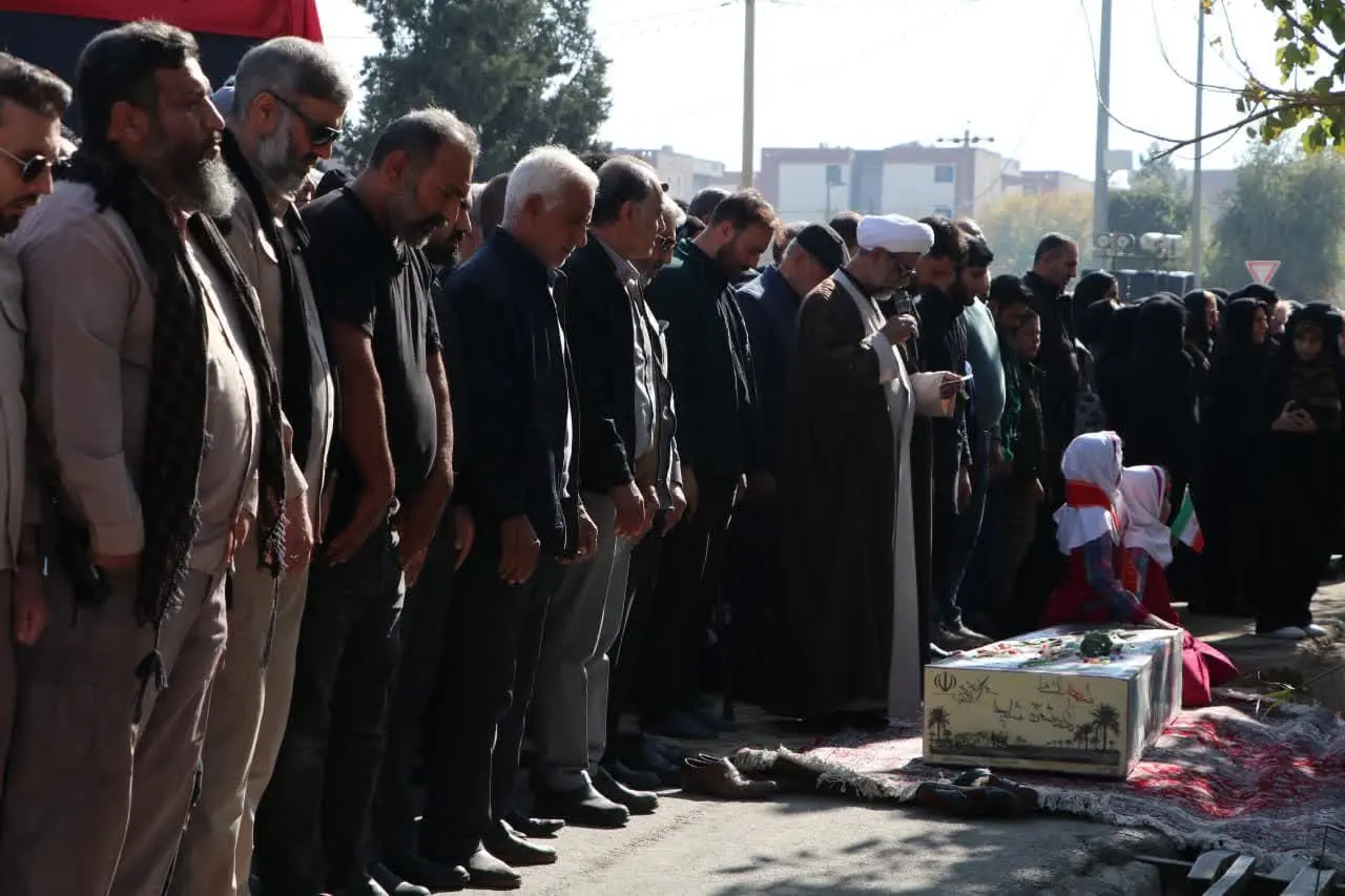 پیکر مطهر آلاله فاطمی در بوستان ارغوان آرام گرفت

