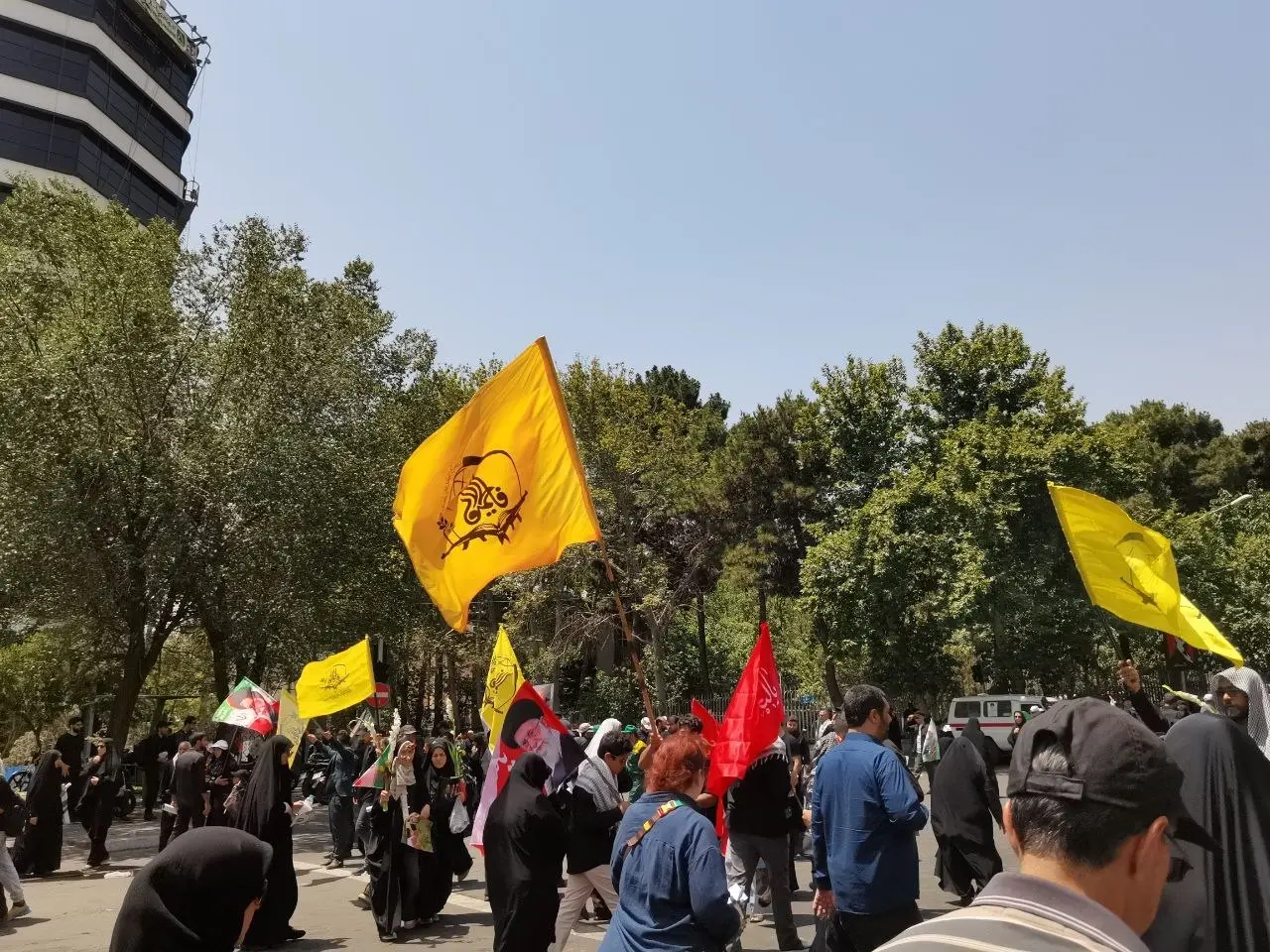 برگزاری مراسم وداع با رهبر شهید انقلاب در مصلای تهران