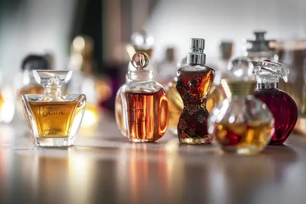 راه های تشخیص عطر اصل و خرید مطمئن از هایلند بیوتی