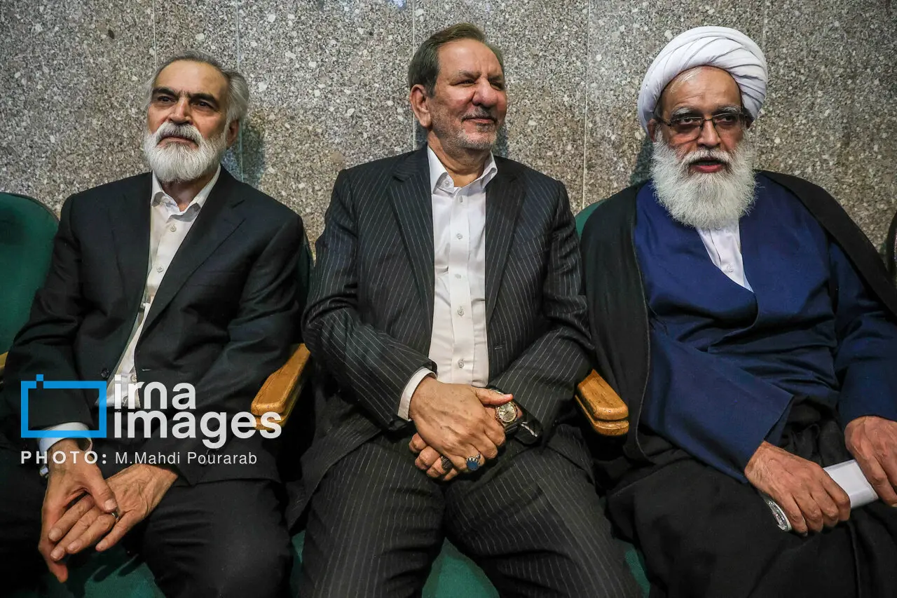 حسین فریدون با شکل و شمایل جدید در یک مراسم+ عکس