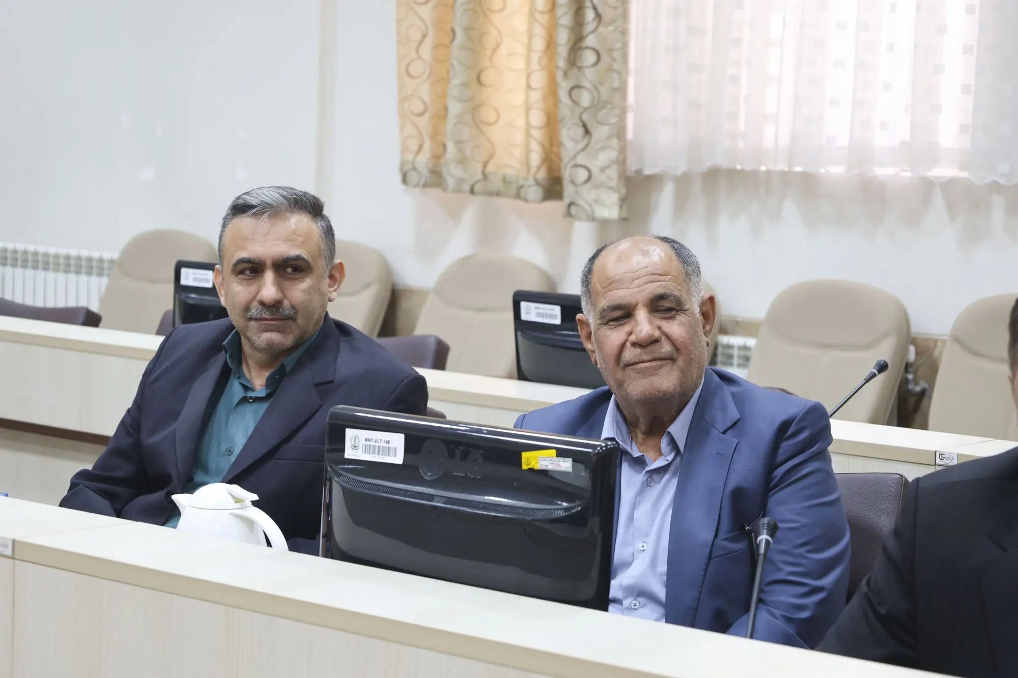 تسریع در فعال‌سازی منطقه ویژه اقتصادی لارستان/ نباید سرمایه‌گذار در پیچ‌وخم‌های اداری گرفتار شود