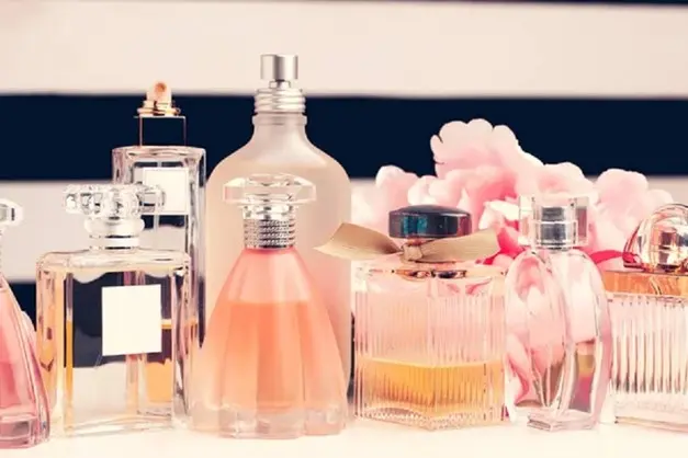 راه های تشخیص عطر اصل و خرید مطمئن از هایلند بیوتی