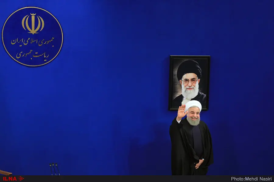 از فضای سرد سالن تا سوال بودار خبرنگار اصولگرا