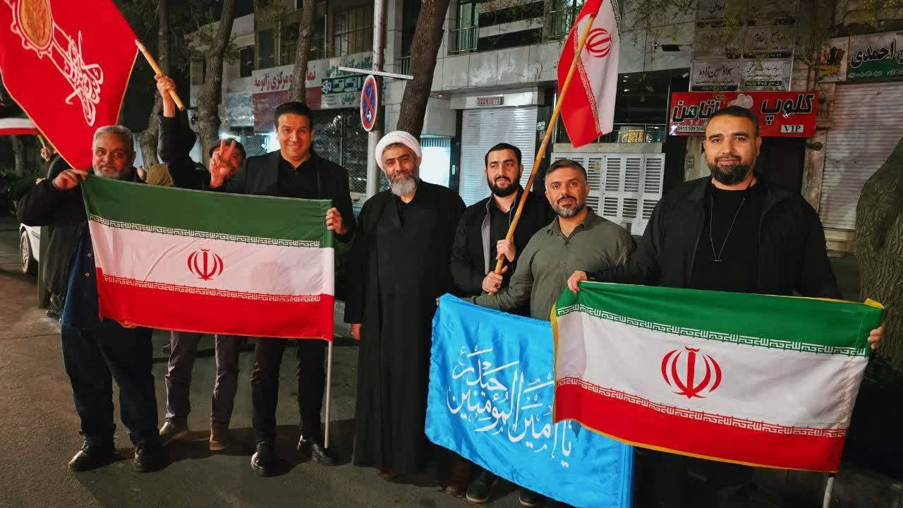 حضور مربی خیبر خرم‌آباد در تجمع مردمی دفاع از وطن در مشهد