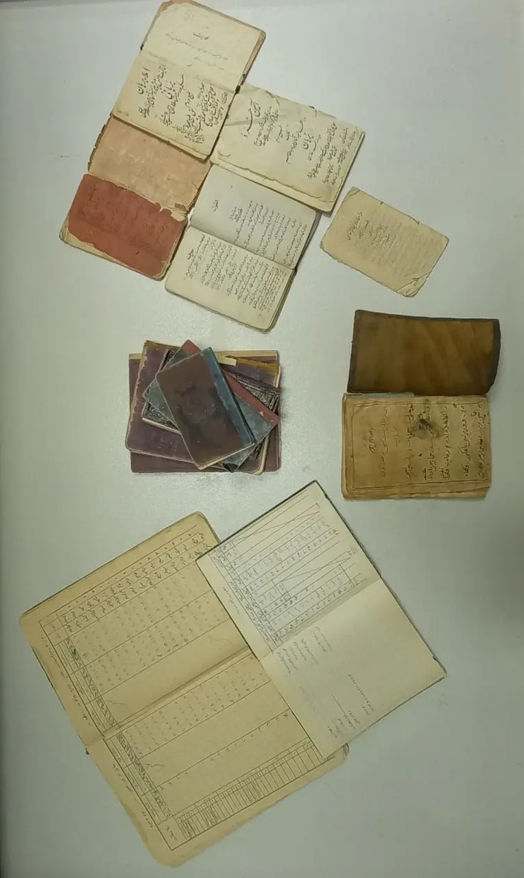 اهداء اسناد و مدارک دبیرستان نمازی شیراز به اسناد و کتابخانه ملّی منطقه جنوب کشور