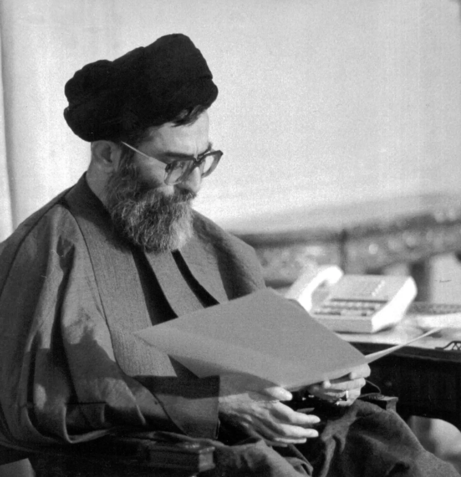 چند عکس قدیمی از رهبر شهید انقلاب اسلامی 