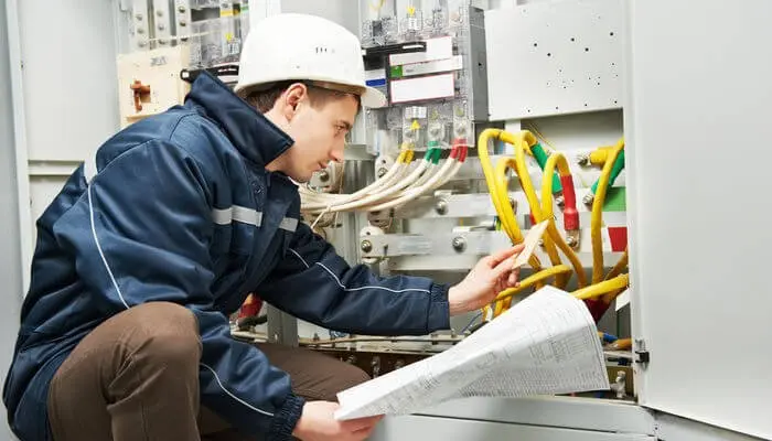 چگونه یک مهندس برق موفق شویم؟