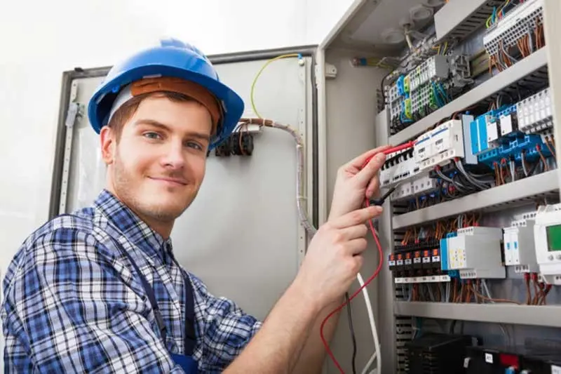 چگونه یک مهندس برق موفق شویم؟