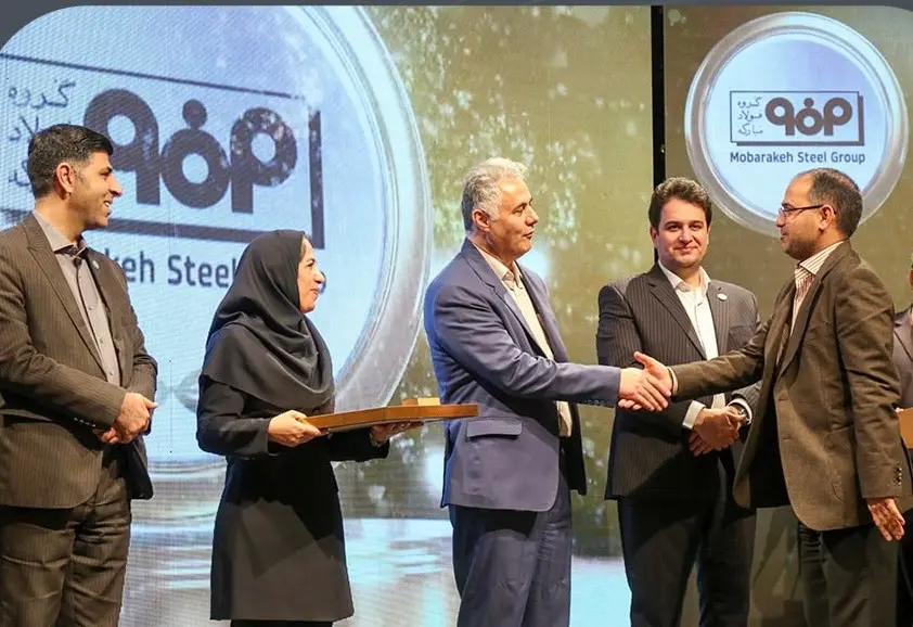 نشان بالاترین امتیاز جایزه ملی مدیریت نیروی انسانی بر سینه فولاد مبارکه؛ گامی مقتدرانه در نخستین حضور