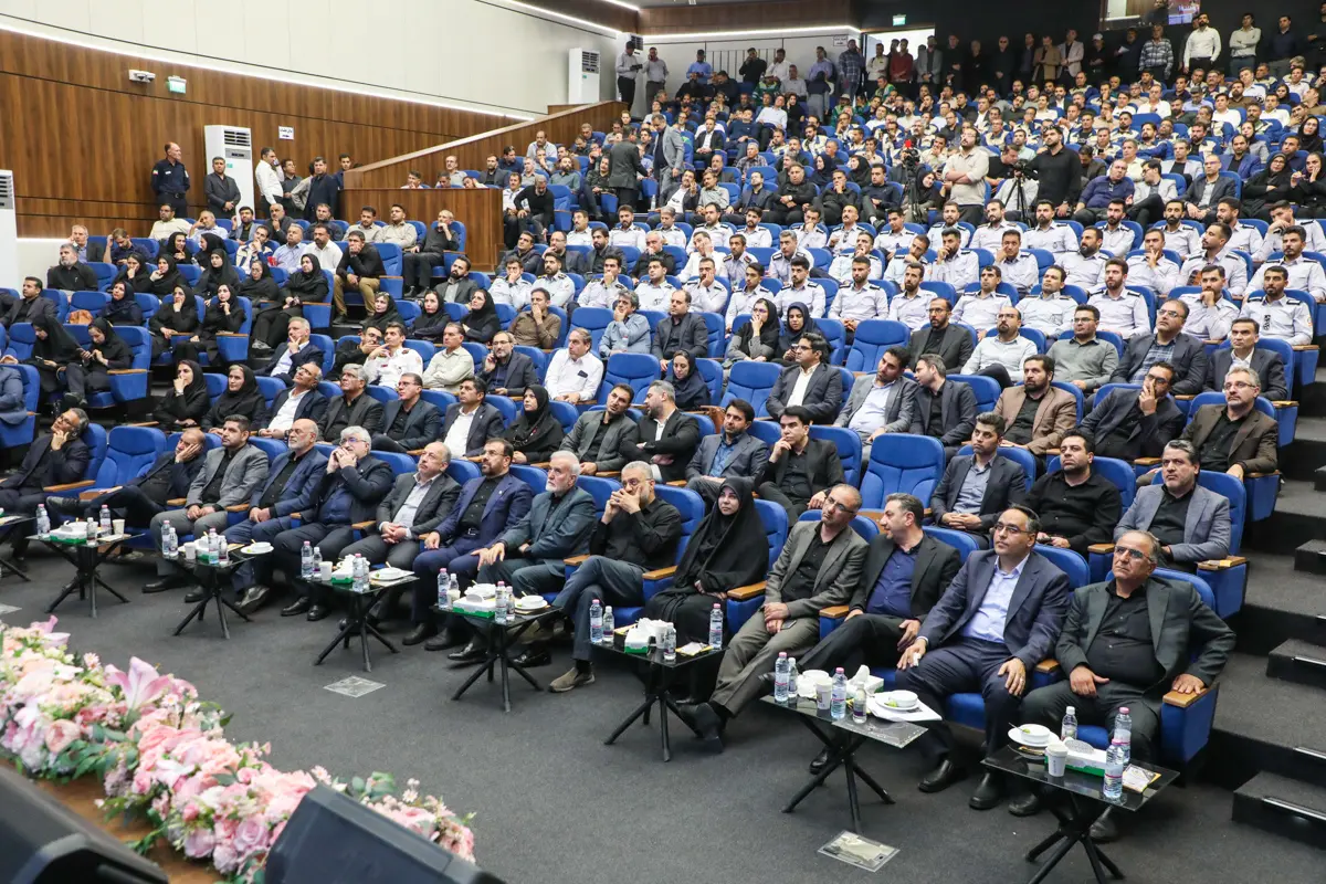 معاون وزیر کشور: شیراز از شاخص‌ترین شهرهای کشور در حوزه توسعه شهری است/ زیرگذر شهید فریدون عباسی بخشی از پازل توسعه گردشگری شیراز است