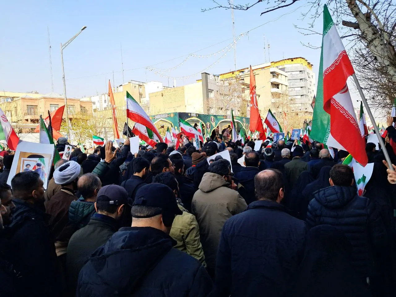 برگزاری مراسم تشییع فرماندهان شهید «جنگ رمضان»+ فیلم+ تصاویر