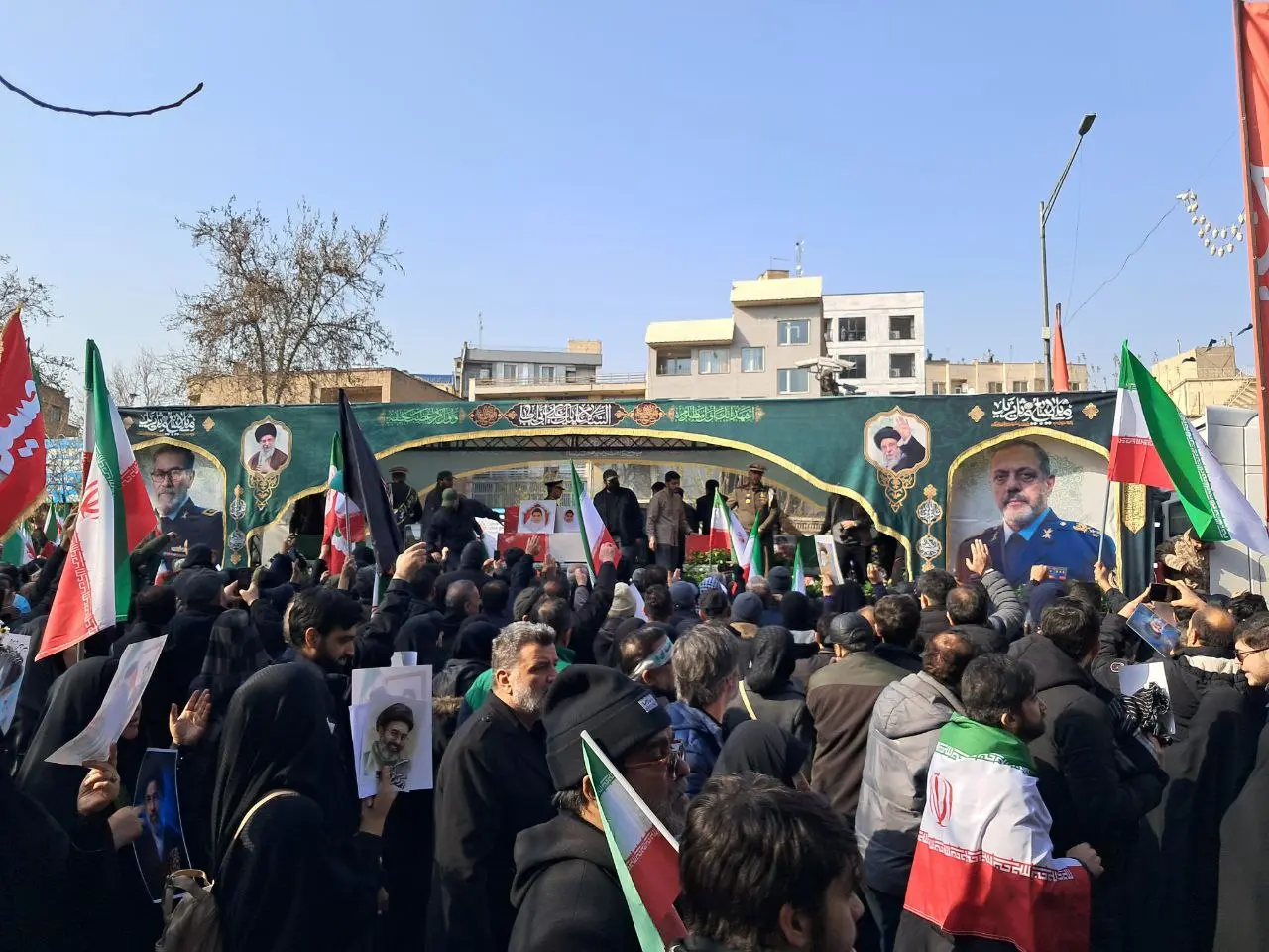 برگزاری مراسم تشییع فرماندهان شهید «جنگ رمضان»+ فیلم+ تصاویر