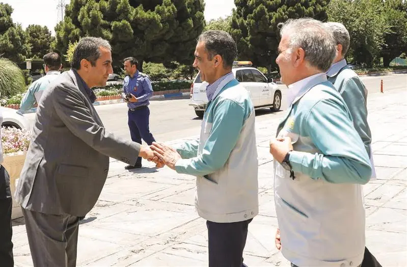 حضور رئیس هیئت عامل ایمیدرو در فولاد مبارکه و تأکید بر تداوم جریان تولید