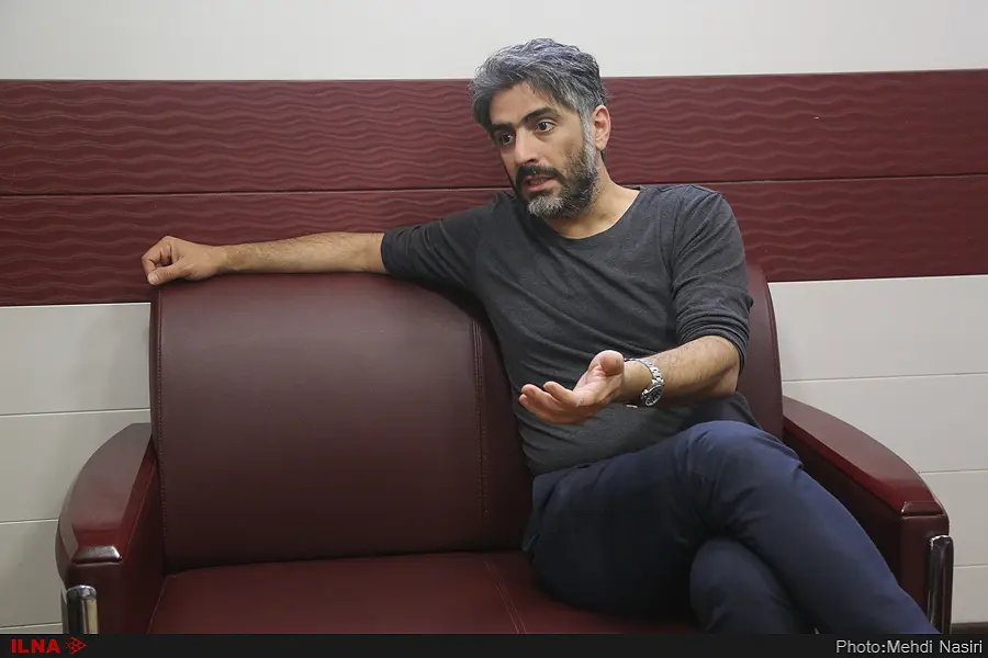 گفتند رحمانیان حق ندارد اثری از بهرام بیضایی اجرا کند/دیدم که امام رضا به کمک یک دوتارنواز خراسانی میآید