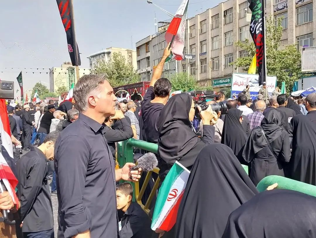 پست اینستاگرامی خبرنگار سی‌ان‌ان از مراسم تشییع شهدا