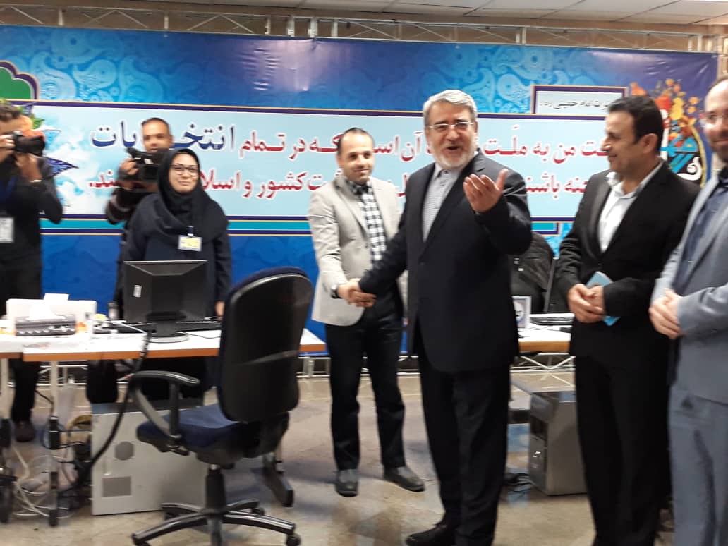وزیر کشور از ستاد انتخابات کشور بازدید کرد