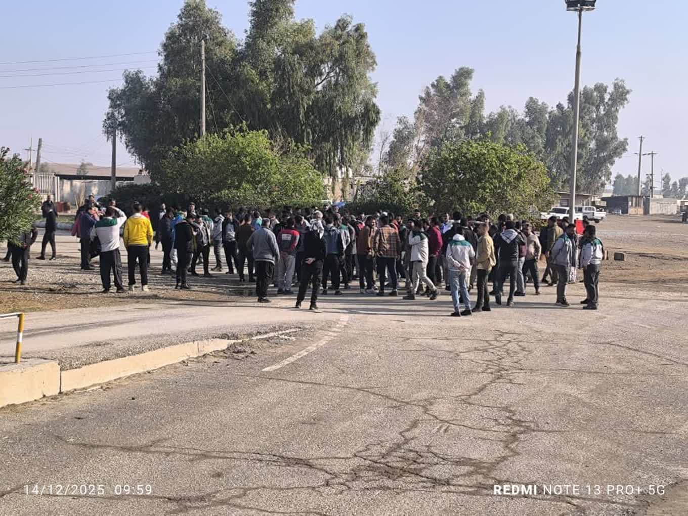 دهمین روز تجمع کارگران میان‌آب کرخه در سایه مشکلات معیشتی و انتقاد از مدیران پروازی