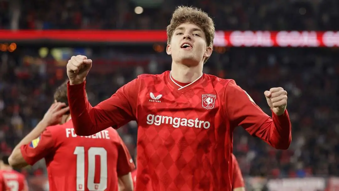 نبرد بارسا، بایرن و چلسی برای پدیده هلندی