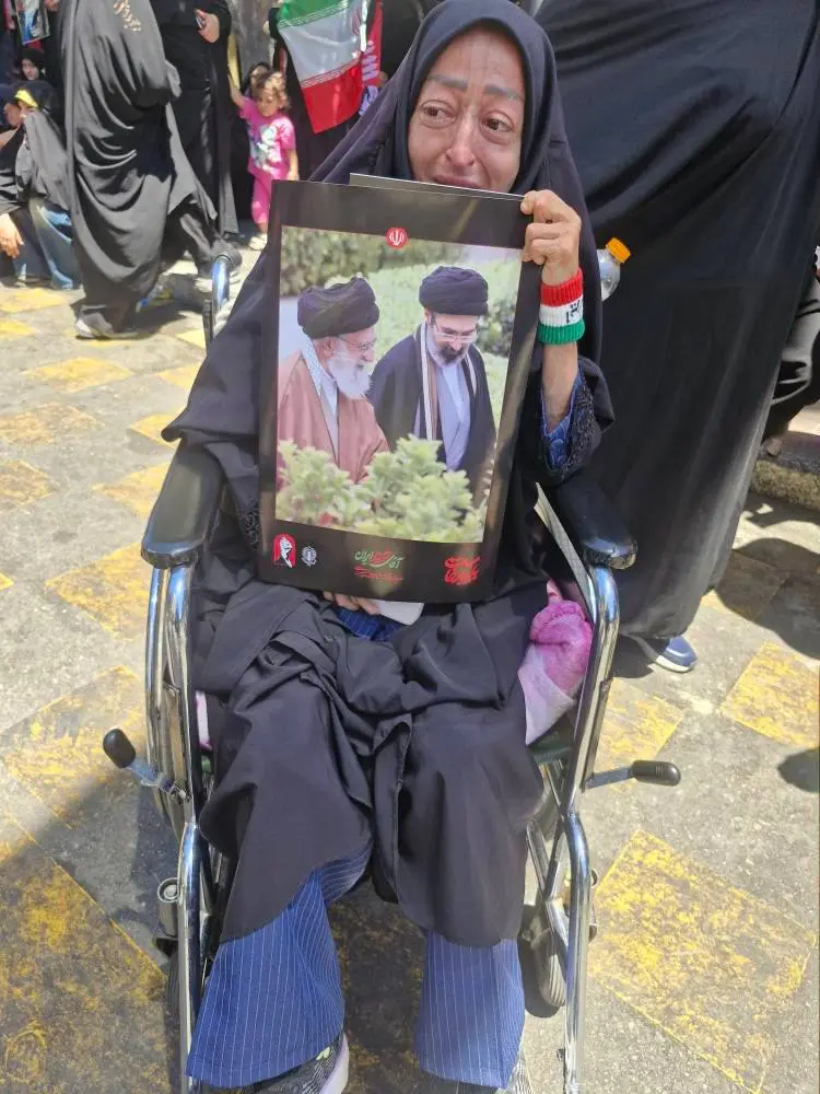میزبانی مشهد از پیکر رهبر شهید/ حضور بیش از ۴۷۰۰ میهمان خارجی در مراسم تشییع و تدفین پیکرها
