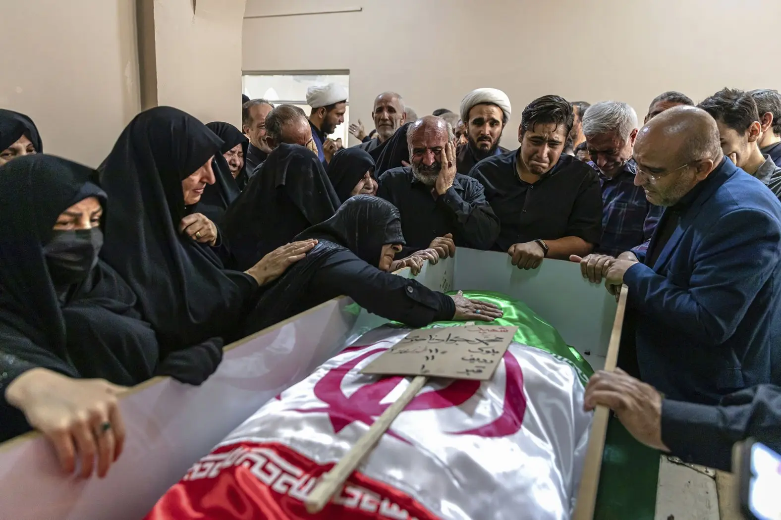 صهیونیست‌ها؛ استادِ نسل‌کشی و کشتار شهروندان بی‌گناه هستند! +عکس‌ها