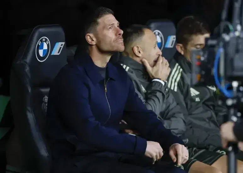 ژابی آلونسو به کار خود در رئال ادامه می‌دهد؟ 