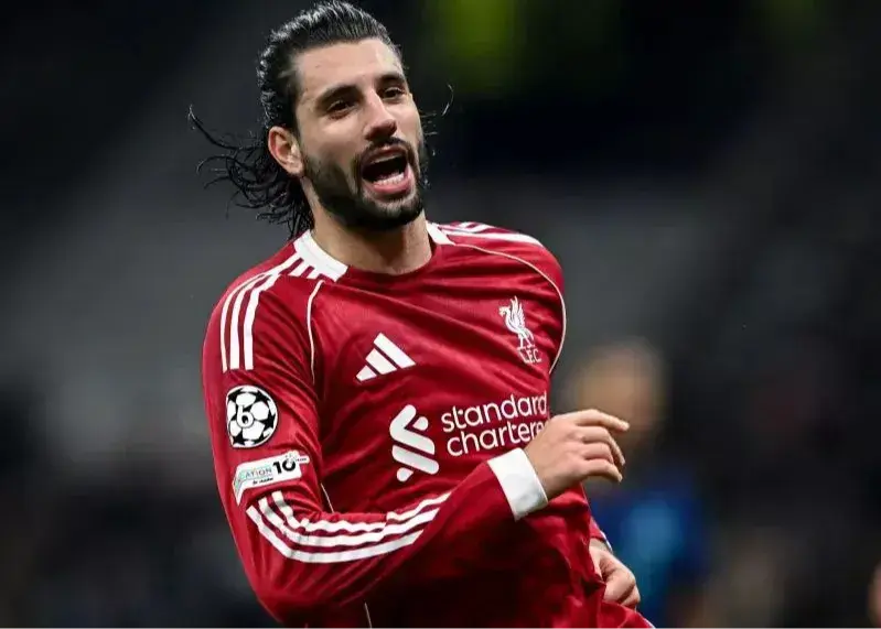 سوبوسلای به هر دو تیم بی احترامی کرد