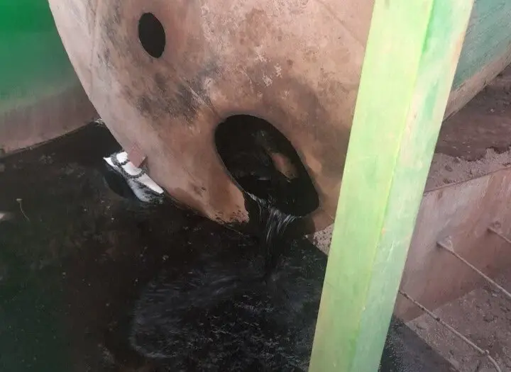 سقوط در دیگ مذاب به خاطر حقوقی که نصف پول توجیبی آقازاده‌ها هم نیست!