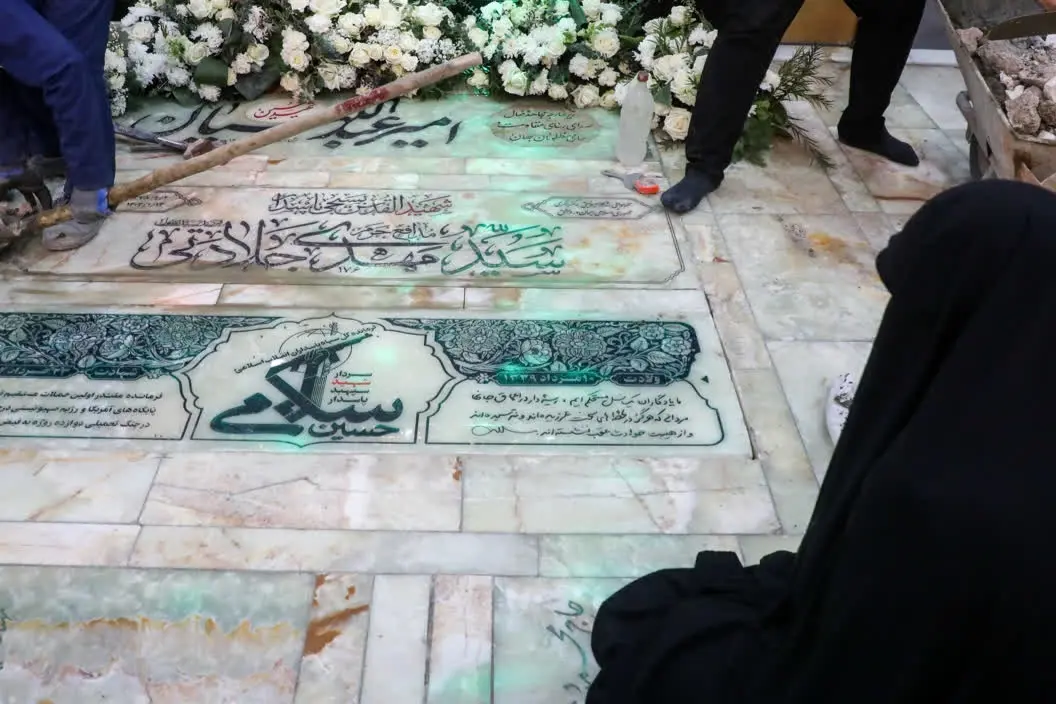  سنگ مزار سپهبد شهید سلامی نصب شد