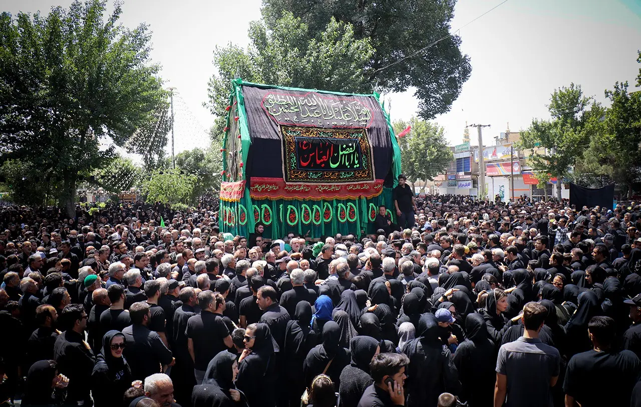 استان مرکزی از کهنترین خاستگاههای آیینهای عاشورایی در فلات مرکزی ایران است/عَلَم، نخل، تعزیه و چغچغه؛ چهارسوق عزای حسینی در استان