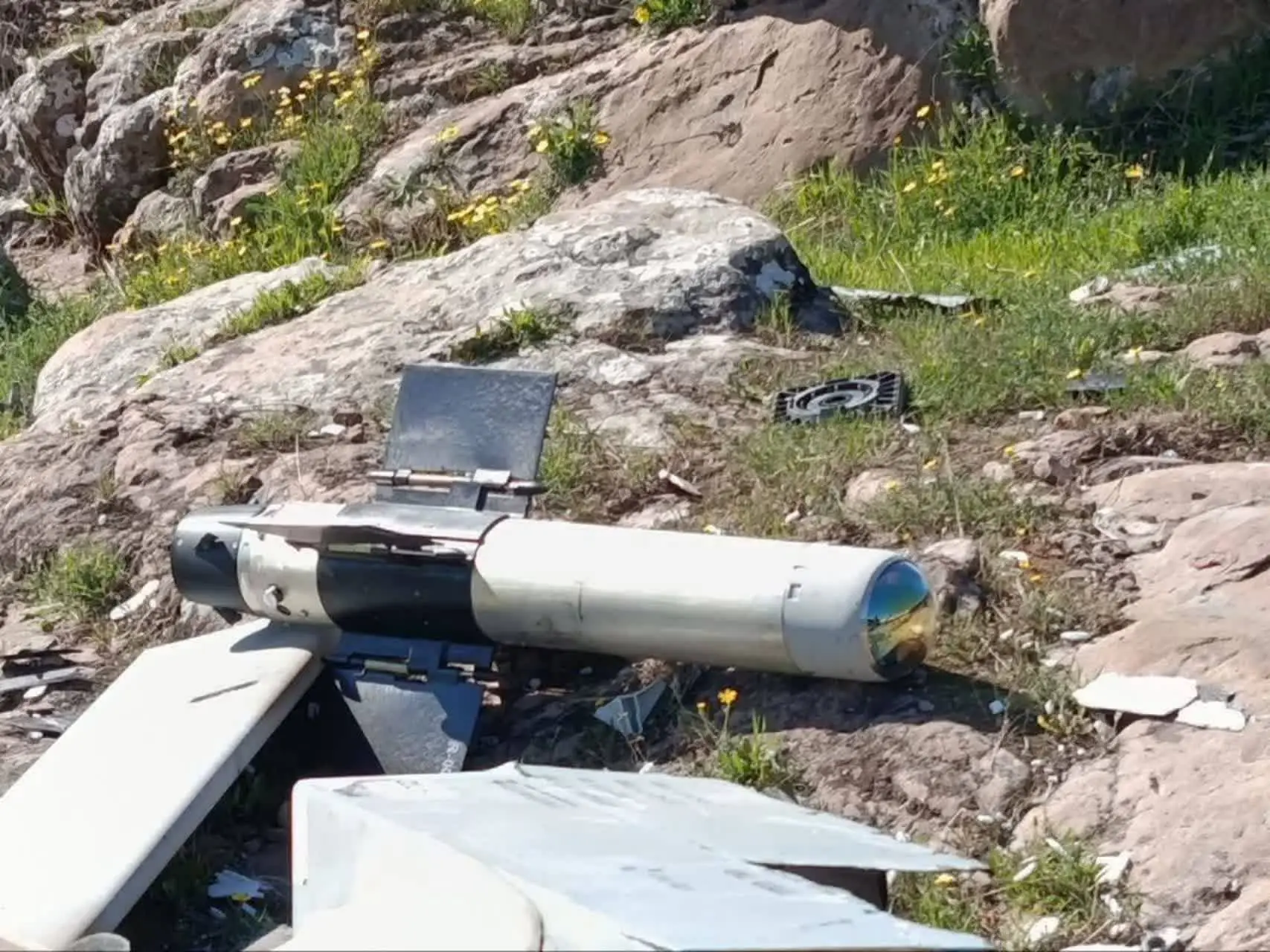 تصاویری از پهپاد منهدم شده هرمس در بخش الوار گرمسیری اندیمشک