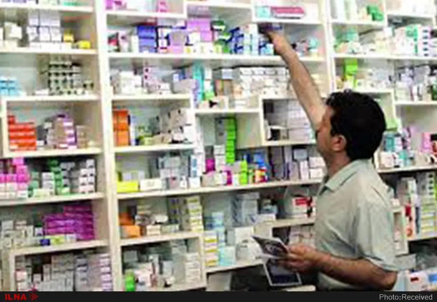 دفترچه‌های بیمه در هشتاد درصد مراجعات بلااستفاده می‌شود/سرازیر شدن سرمایه از جیب مردم به حساب‌های بانکی پزشکانِ متخصص