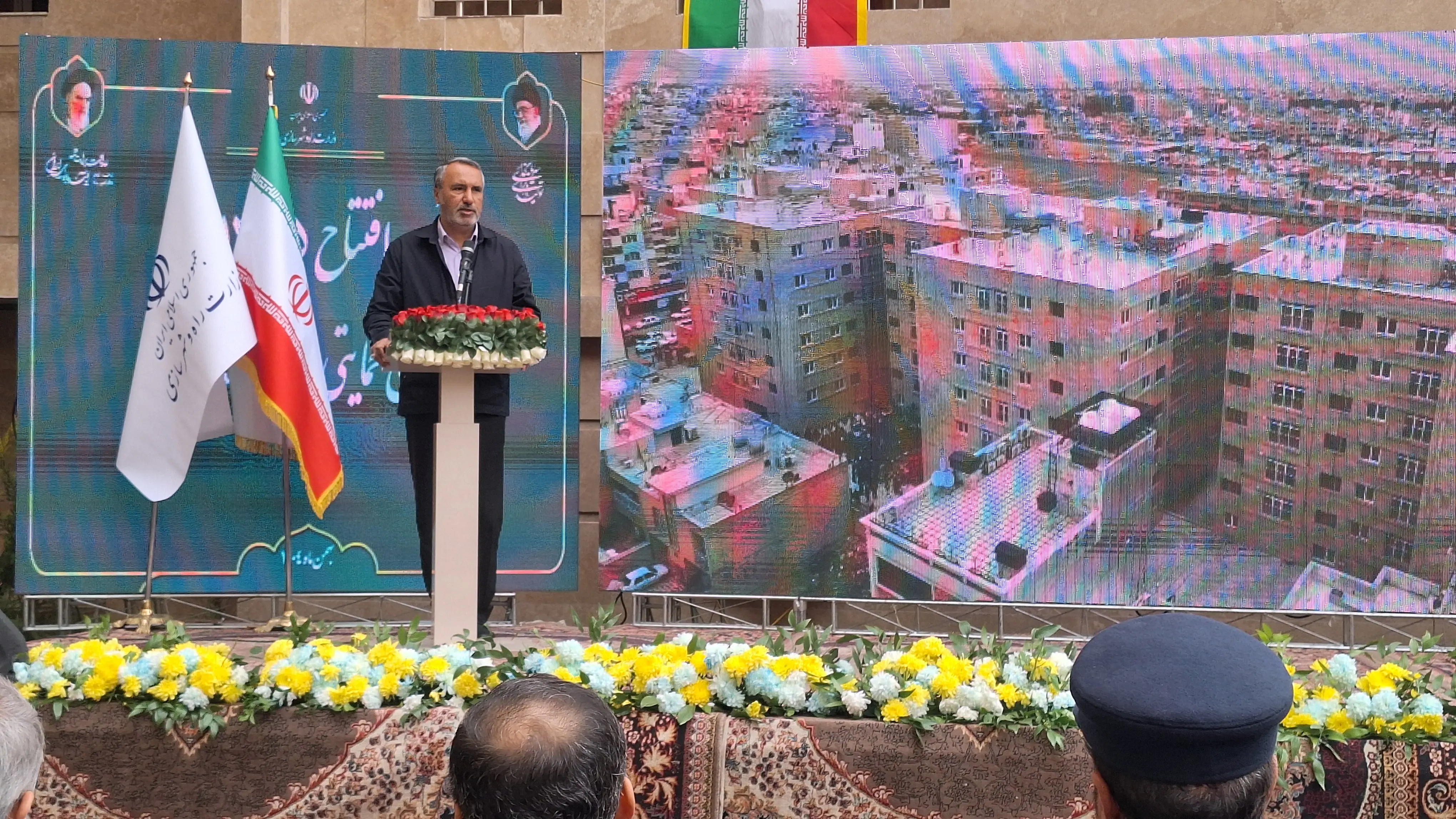 ۱۲هزار و ۴۰۵ واحد مسکن حمایتی فارس افتتاح شد/کشور به کارگاه بزرگ عمرانی تبدیل شده است 