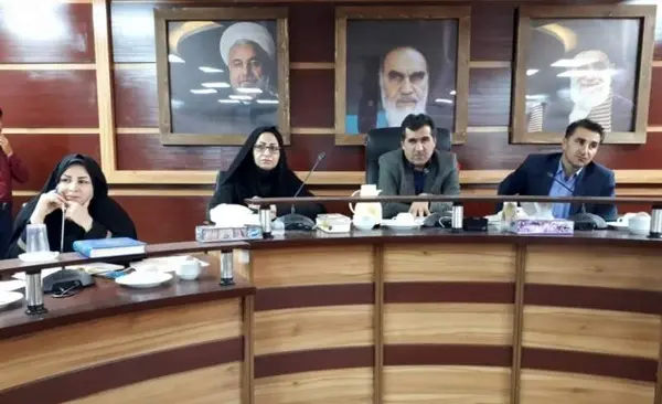 برخی مادران برای معافیت فرزندانشان طلاق می‌گیرند/ واکنش به حضور زنان در ورزشگاه‌ها / بانوان بدنبال پست‌های میانی مدیریتی باشند