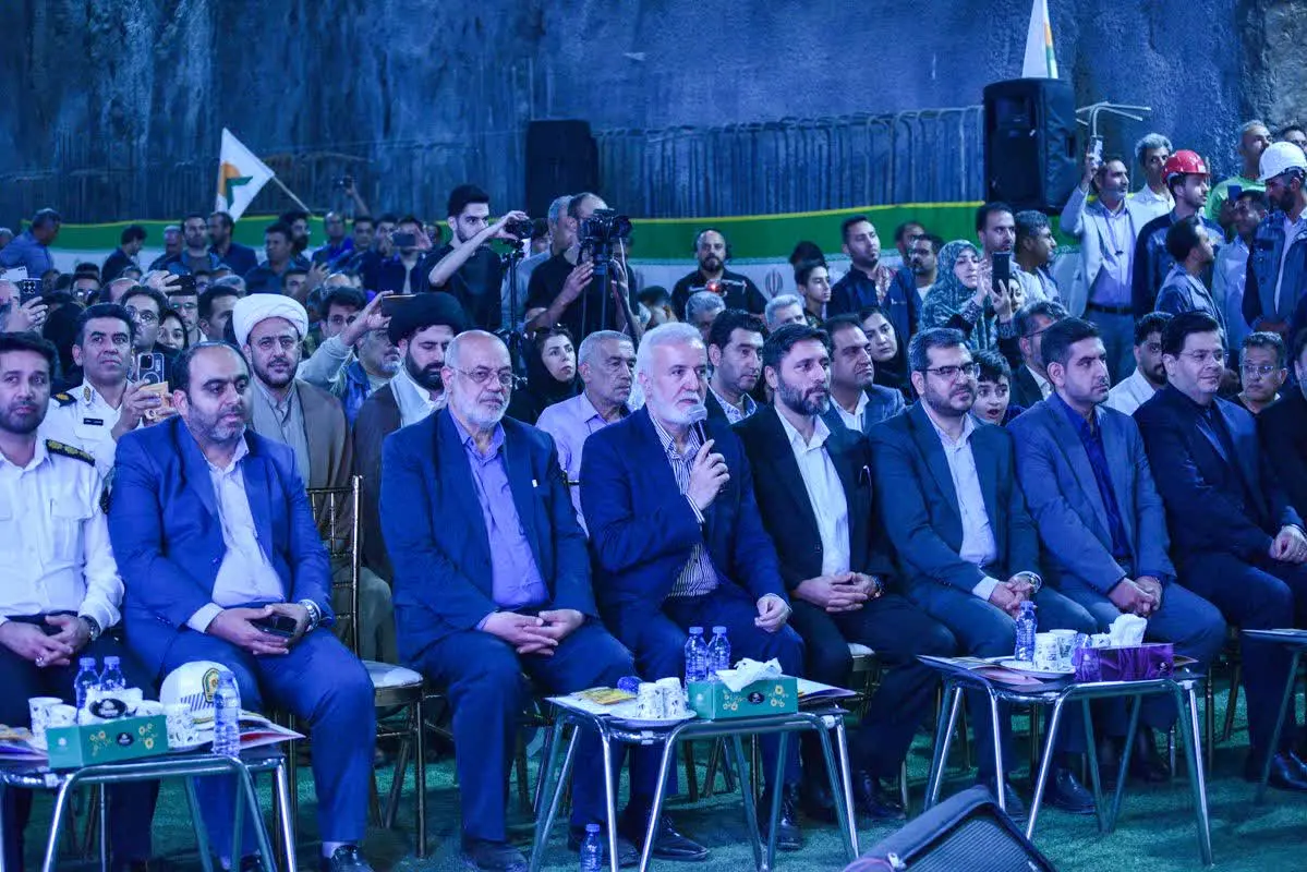 فاز جدید توسعه خط ۳ مترو شیراز کلید خورد/ایستگاه مترو صنایع اسفندماه به بهرهبرداری میرسد