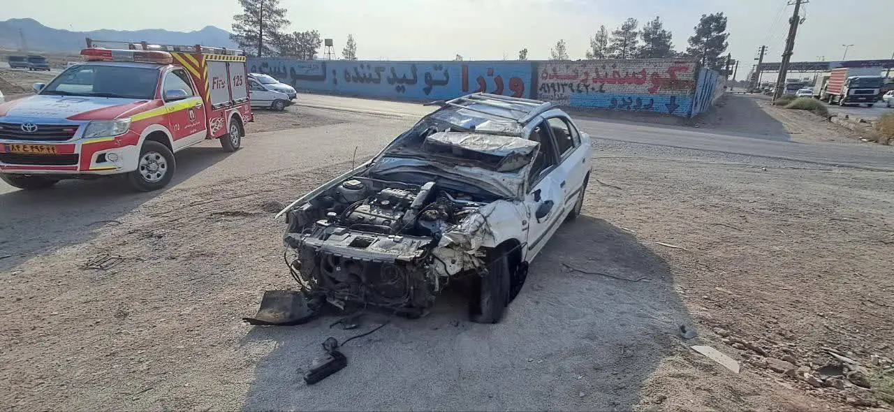 ۳ مصدوم در پی تصادف در جاده خاوران